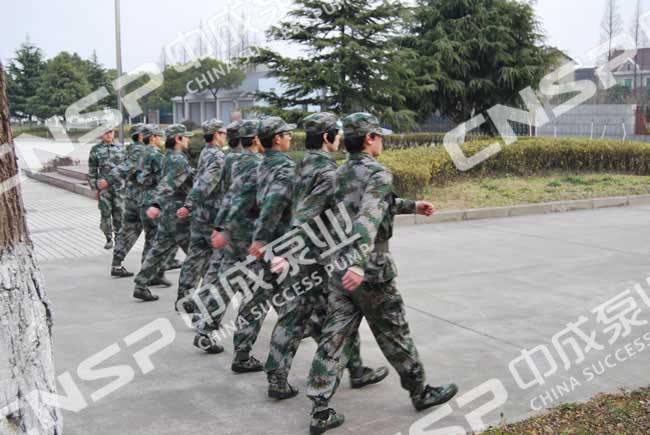 中成泵業新員工2013年軍訓